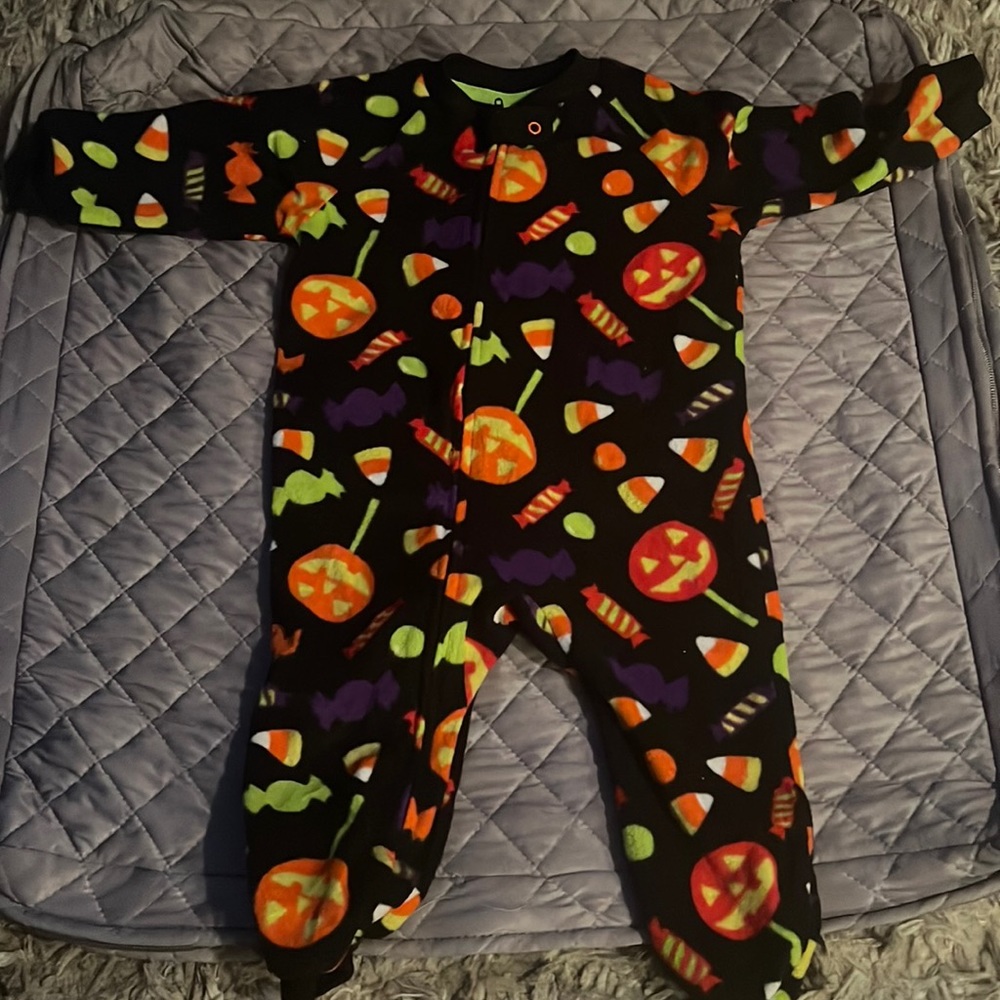 Halloween onesie 6-9 months